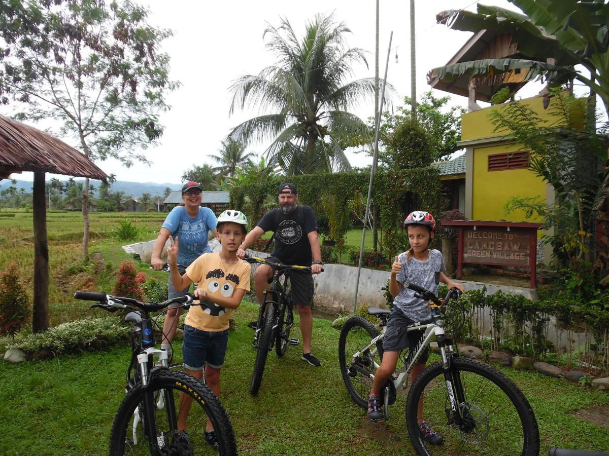 Landbow Green Villa Bukit Lawang Eksteriør billede