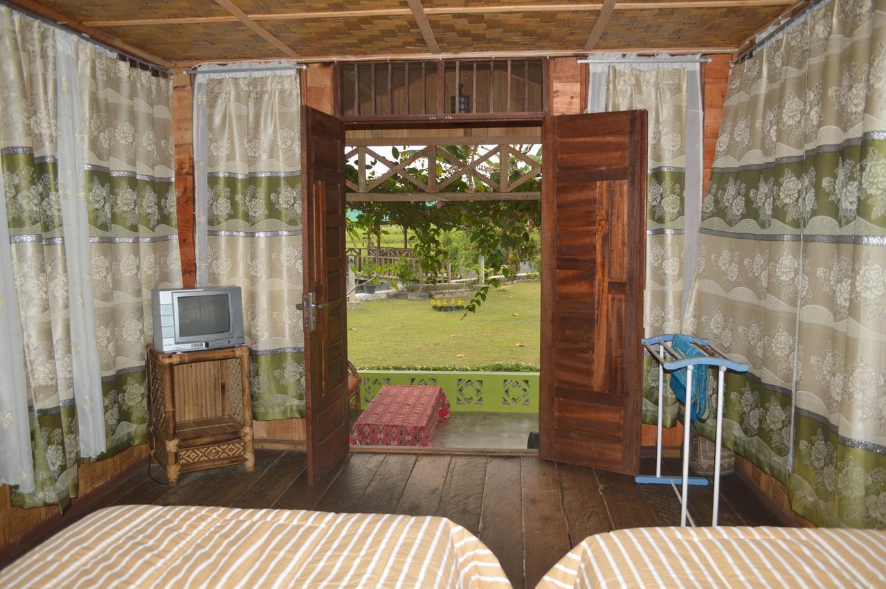 Landbow Green Villa Bukit Lawang Eksteriør billede