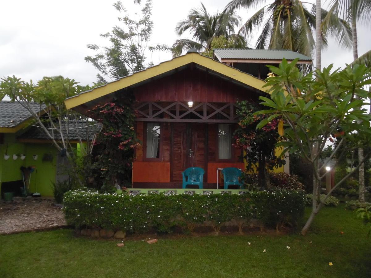 Landbow Green Villa Bukit Lawang Eksteriør billede